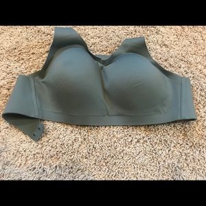 Lululemon Enlite Sports Bra (34DD)